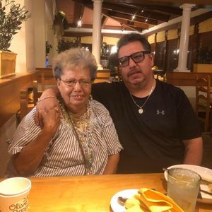 Meet your Posher, Tomas